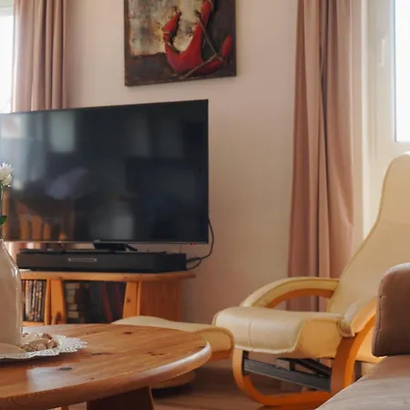 Haus Strandflieder 別荘